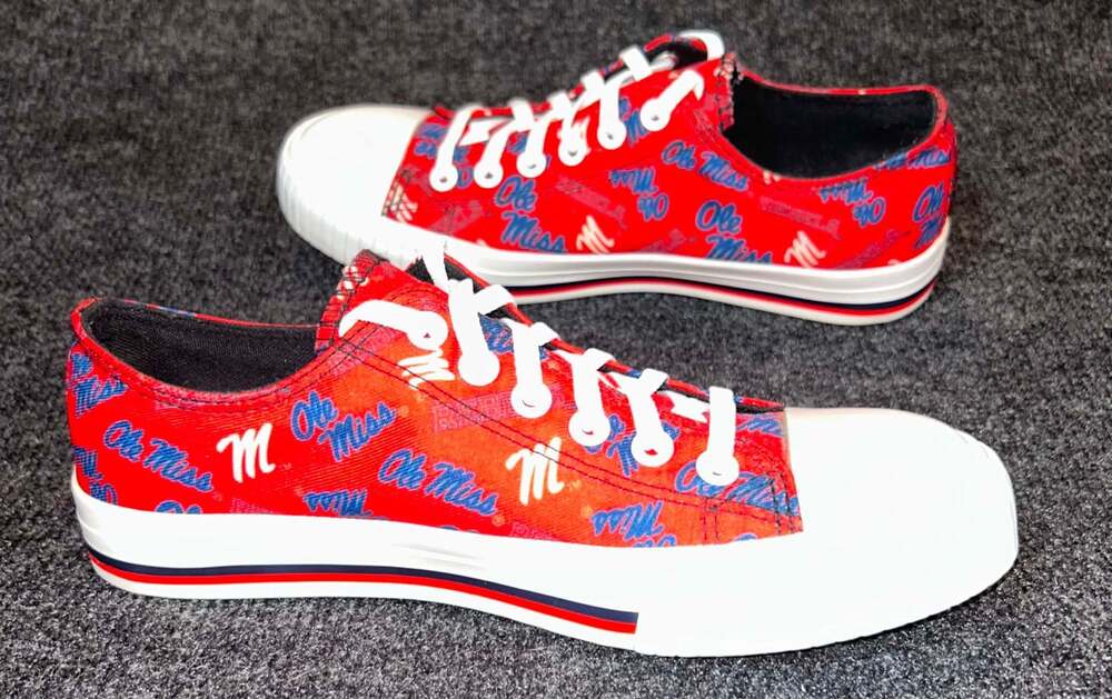 FOCO Ole Miss Rebels Womens Original Low Top Repeat Canvas Shoe Size 7